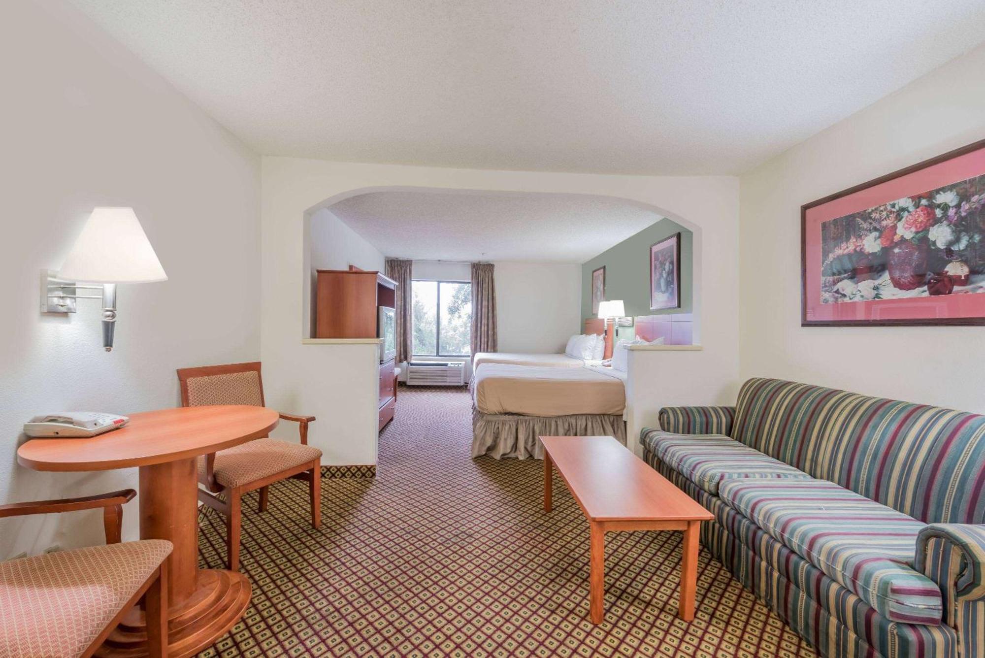 Super 8 By Wyndham Fort Worth Downtown South Esterno foto